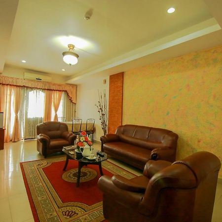 Hotel Meadows International Kizhake Chalakudi Экстерьер фото